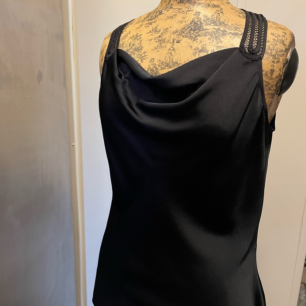 White House Black Market Black and White Top